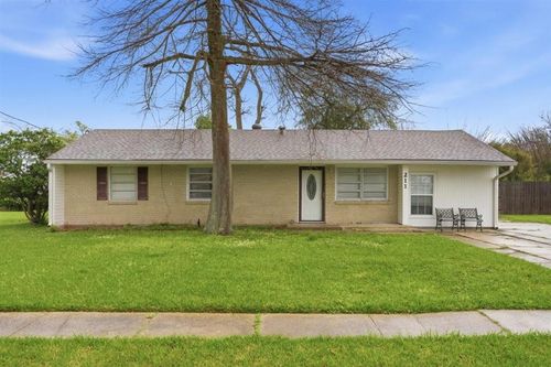 211 Michigan Ave, Sulphur, LA, 70663-5227 | Card Image