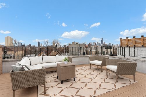 unit-3-1101 N Wood St, Chicago, IL, 60622-6577 | Card Image