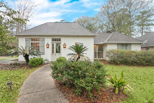 48 Audubon Lake Dr, Mandeville, LA, 70471-8204 | Card Image