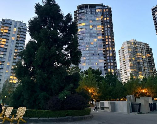 607-583 Beach Cres, Vancouver, BC, V6Z3E6 | Card Image