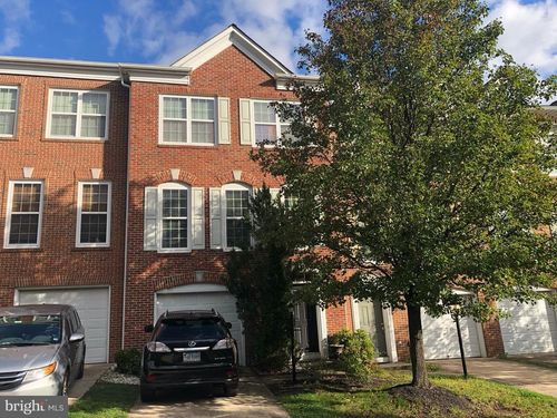 8935 Singleleaf Cir, LORTON, VA, 22079-5671 | Card Image