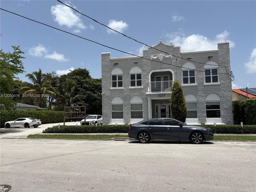 2-3237 Sw 4th St, MIAMI, FL, 33135-1164 | Card Image