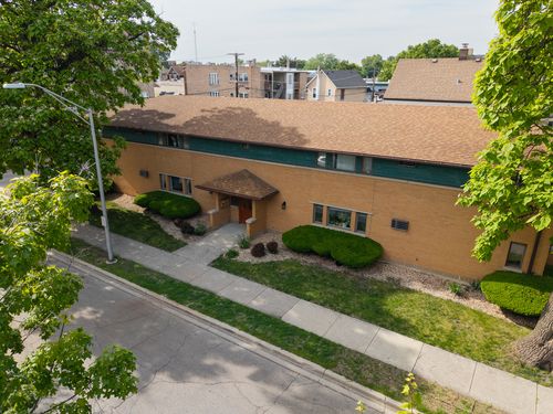 2w-7525 Adams St, Forest Park, IL, 60130-1754 | Card Image