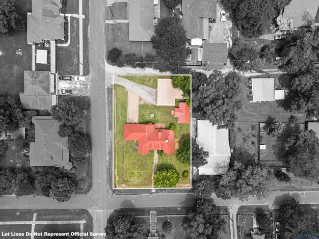411 W Austin St, House other with 3 bedrooms, 2 bathrooms and null parking in Jefferson TX | Image 46