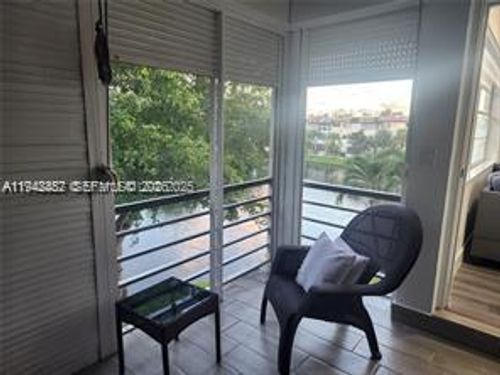 apt-305-5001 Nw 34th St, Lauderdale Lakes, FL, 33319-5275 | Card Image