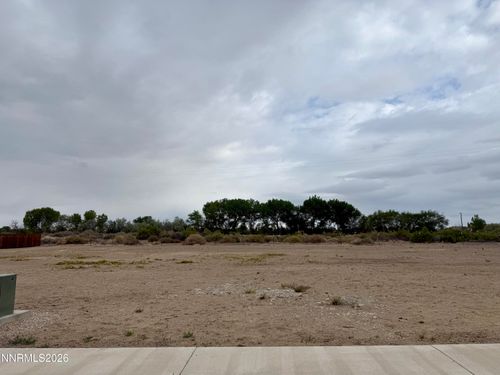 836 Maple Way, Fallon, NV, 89406-2891 | Card Image