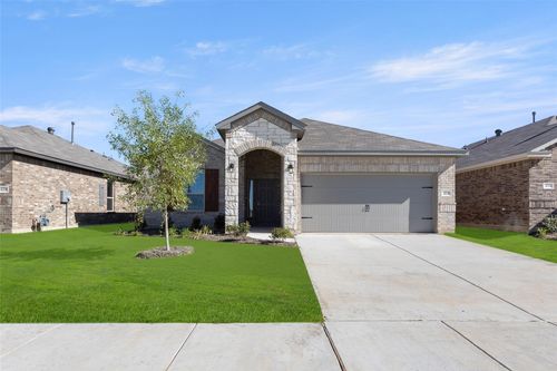 418 Comanche Dr, Cleburne, TX, 76033-4237 | Card Image