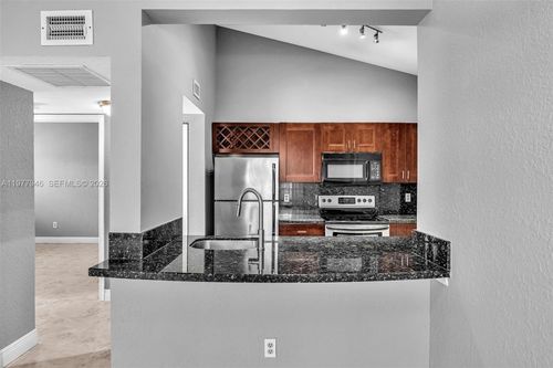apt-212-2881 N Oakland Forest Dr, Oakland Park, FL, 33309-6417 | Card Image