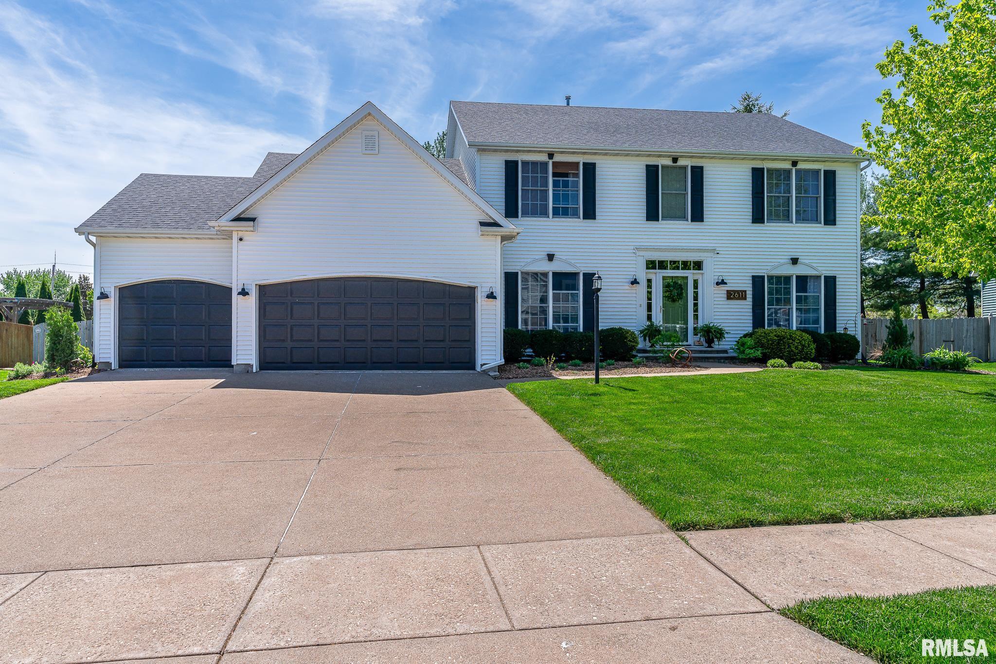 Heather Glen Cir, Bettendorf, IA 52722