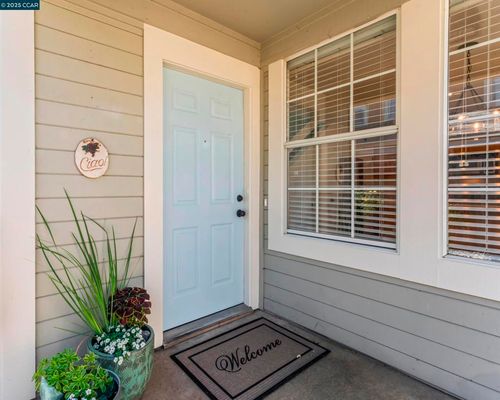 2761 Elks Way, Napa, CA, 94558-3595 | Card Image