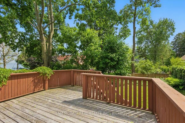 62 Maple Ave S, House other with 3 bedrooms, 3 bathrooms and 3 parking in Mississauga ON | Image 38