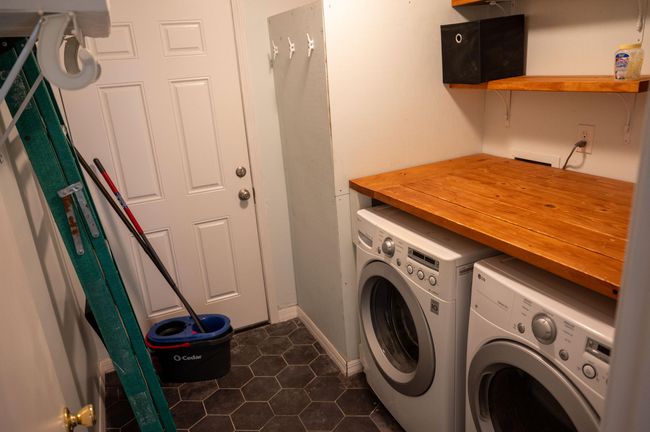 Laundry Room | Image 23