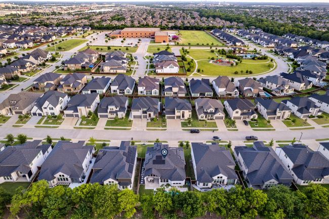 PERFECT location to school and community ammenities | Image 39