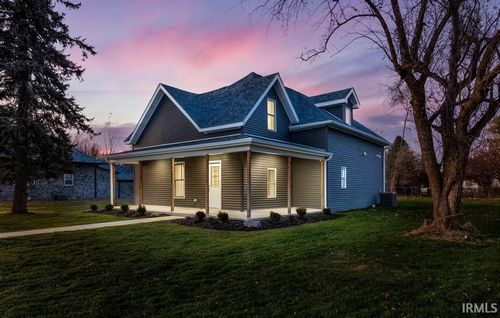 8994 E Hillis St, Frankfort, IN, 46041-9787 | Card Image