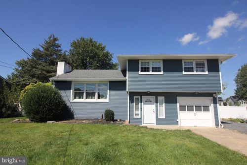 59 Old York Rd, CHESTERFIELD, NJ, 08515-9603 | Card Image