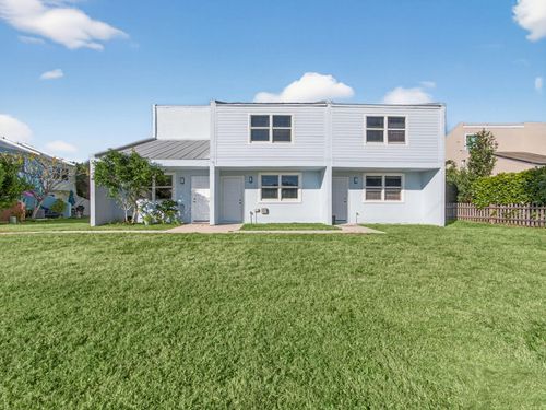 1002 Shorewinds Dr, Hutchinson Island, FL, 34949-1607 | Card Image