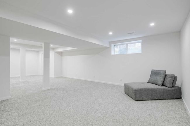 122 Rockywood Cir Nw, House other with 4 bedrooms, 4 bathrooms and 4 parking in Calgary AB | Image 33