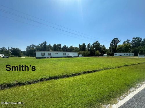 108 Smiths Mhp Ln, Chinquapin, NC, 28521-8587 | Card Image