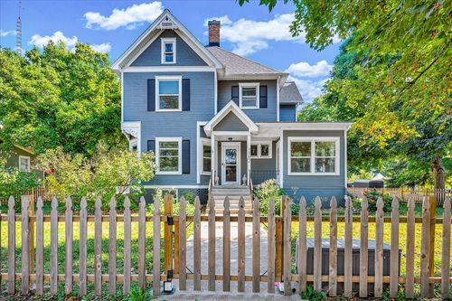 302 N Minier Ave, Minier, IL, 61759-7562 | Card Image