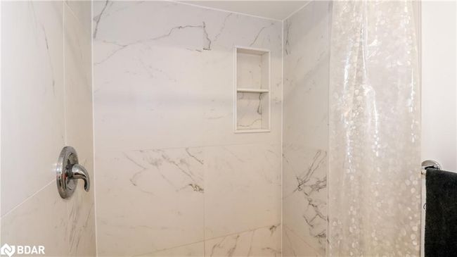 51 Christie Cres, House other with 4 bedrooms, 2 bathrooms and 5 parking in Barrie ON | Image 37