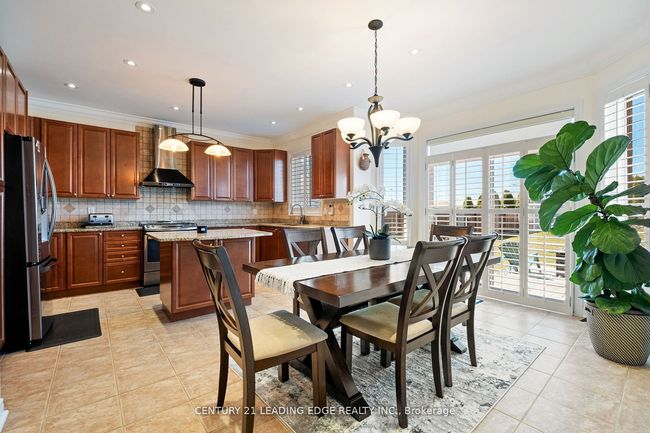 24 Lightheart Dr, House other with 4 bedrooms, 4 bathrooms and 4 parking in Caledon ON | Image 9