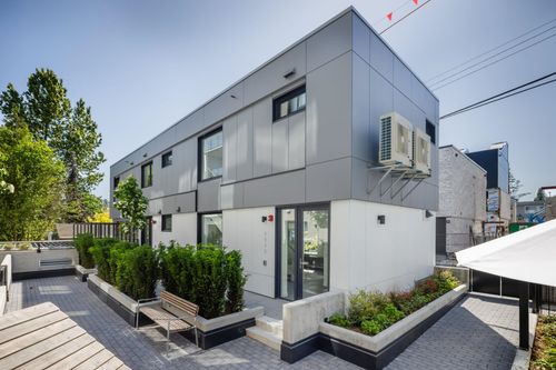6835 Cambie St, Vancouver, BC, V6P3H1 | Card Image