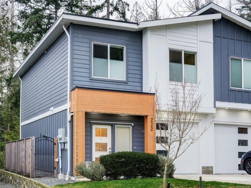 222 Lone Oak Pl, Victoria, BC, V9B0X3 | Card Image