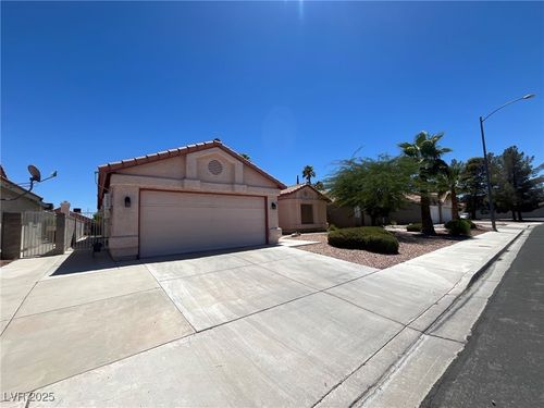 2908 Gentilly Ln, Las Vegas, NV, 89108-4385 | Card Image