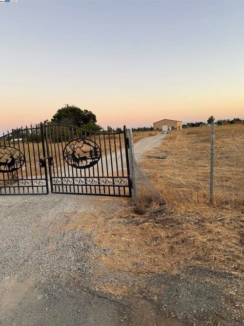 303 Blaine Ln, Knightsen, CA, 94548 | Card Image
