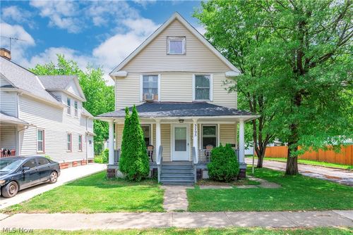3295 W 56th St, Cleveland, OH, 44102-5761 | Card Image