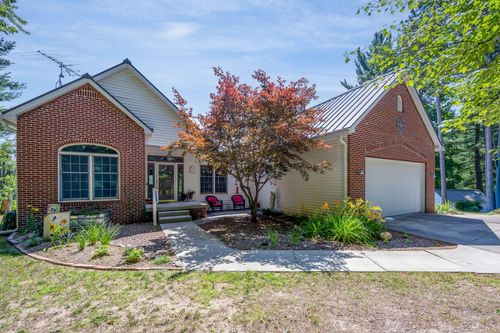 11425 Fowler Dr, Remus, MI, 49340-9429 | Card Image