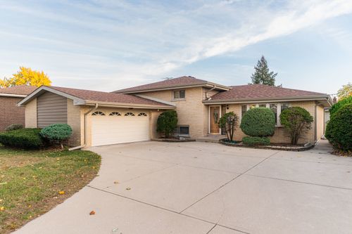 1527 W Holtz Ave, Addison, IL, 60101-1929 | Card Image