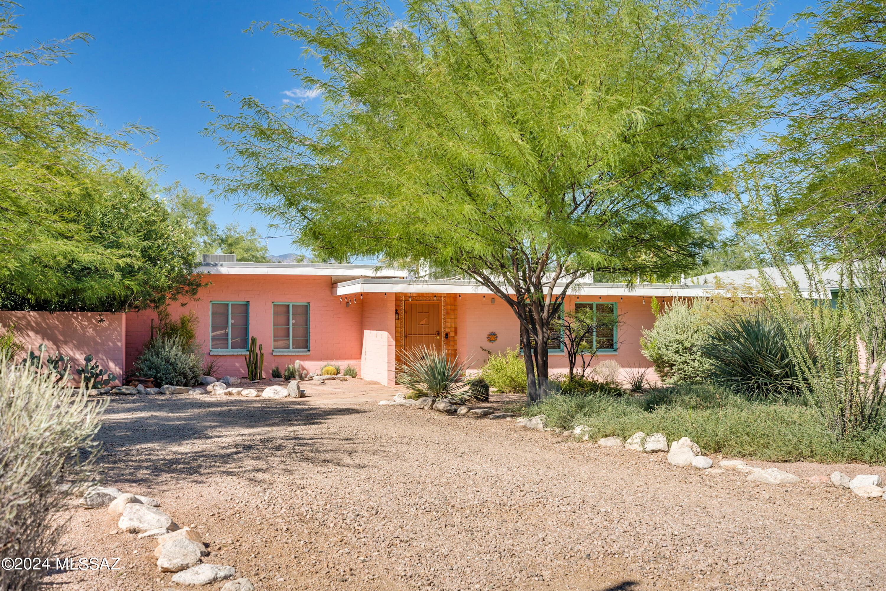 Whitman St, Tucson, AZ 85711