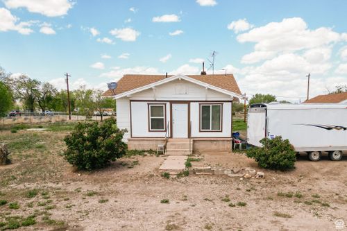 14-16-120 W Main St, Myton, UT, 84052 | Card Image