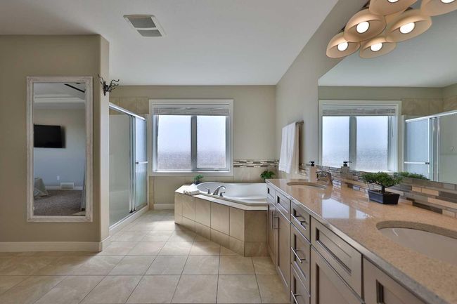541 Aquitania Blvd W, House other with 6 bedrooms, 4 bathrooms and 4 parking in Lethbridge AB | Image 34