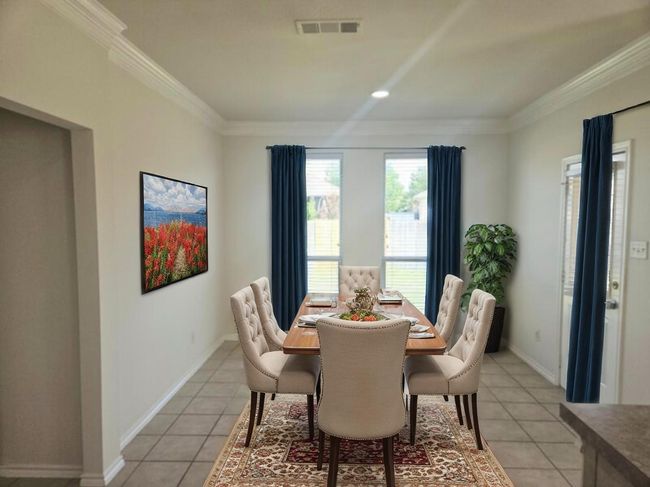 virtually staged dining | Image 13