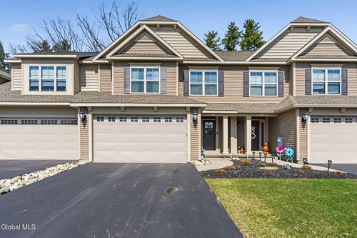 4B Inglewood Dr, Halfmoon, NY, 12065-3222 | Card Image
