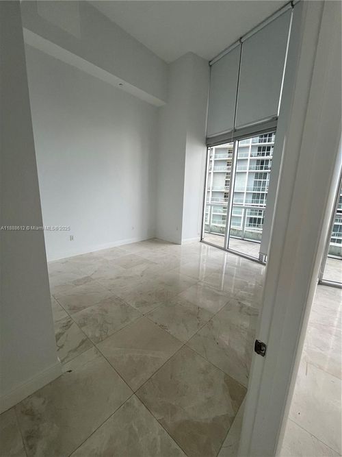 apt-4106-495 Brickell Ave, Miami, FL, 33131-2862 | Card Image