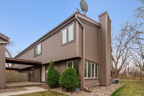 112715 Hundertmark Rd, Chaska, MN, 55318-1438 | Card Image