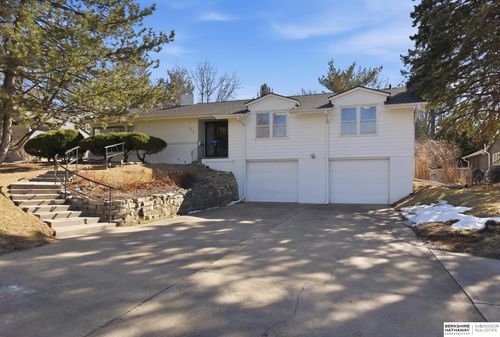 6477 Cuming St, Omaha, NE, 68132-1830 | Card Image
