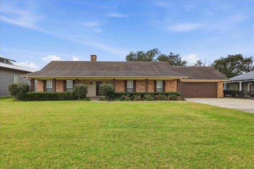 8030 Holmes Rd, Nederland, TX, 77627-8002 | Card Image