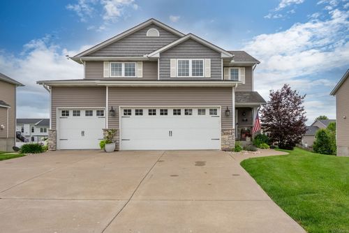 4367 55th Ave, Bettendorf, IA, 52722-1249 | Card Image