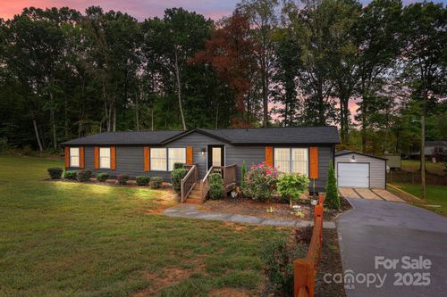 13801 Saint Thomas Dr, Stanfield, NC, 28163-9312 | Card Image