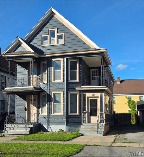 733 Eagle St, Utica, NY, 13501-4142 | Card Image
