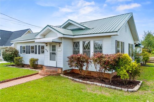 410 S Cherry St, Seneca, SC, 29678-4031 | Card Image