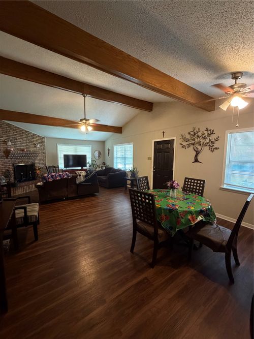126 Poinsetta Cir, Terrell, TX, 75160-5025 | Card Image