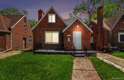 16548 Lesure St, Detroit, MI, 48235-4009 | Card Image
