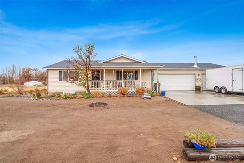 3818 Thayer Rd Ne, Moses Lake, WA, 98837-9762 | Card Image