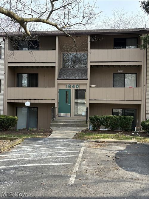 1640 Juniper Dr, Westlake, OH, 44145 | Card Image