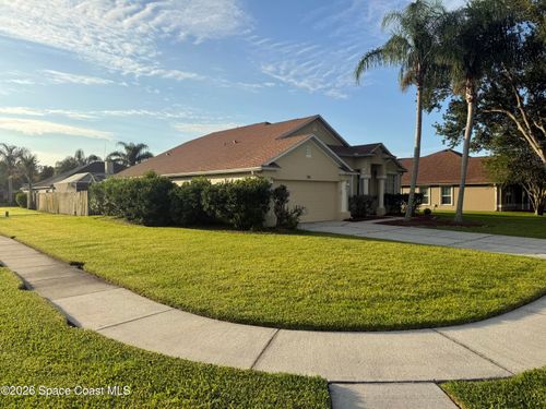 705 Whidbey St, West Melbourne, FL, 32904-7484 | Card Image